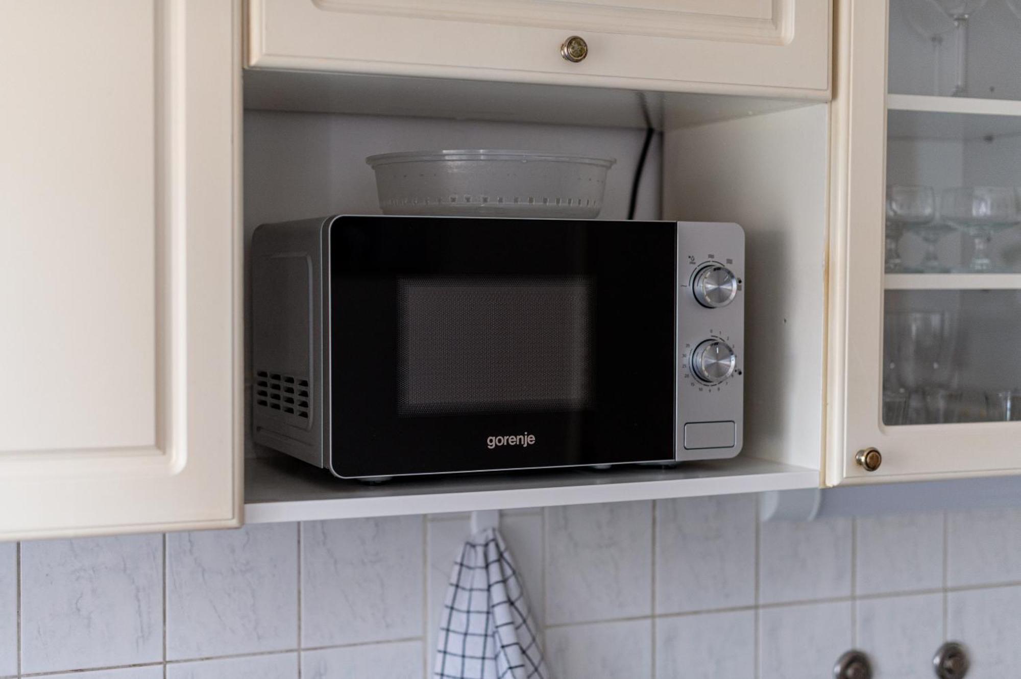 Barat Vendeghaz - Cosy - Teljes Haz Privat Udvarral - 4 Szoba, 2 Fuerdo Seghedin